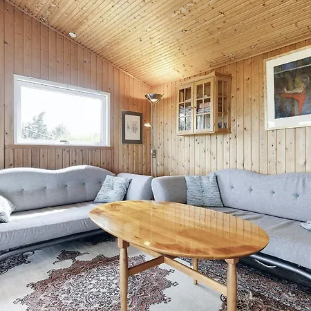 4 Star In Praesto-by Traum * Praesto