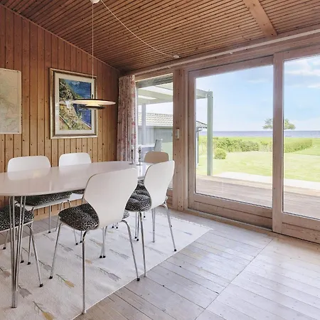 4 Star In Praesto-by Traum Holiday home