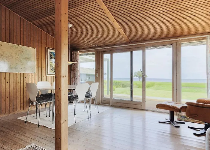 4 Star In Praesto-by Traum Præstø